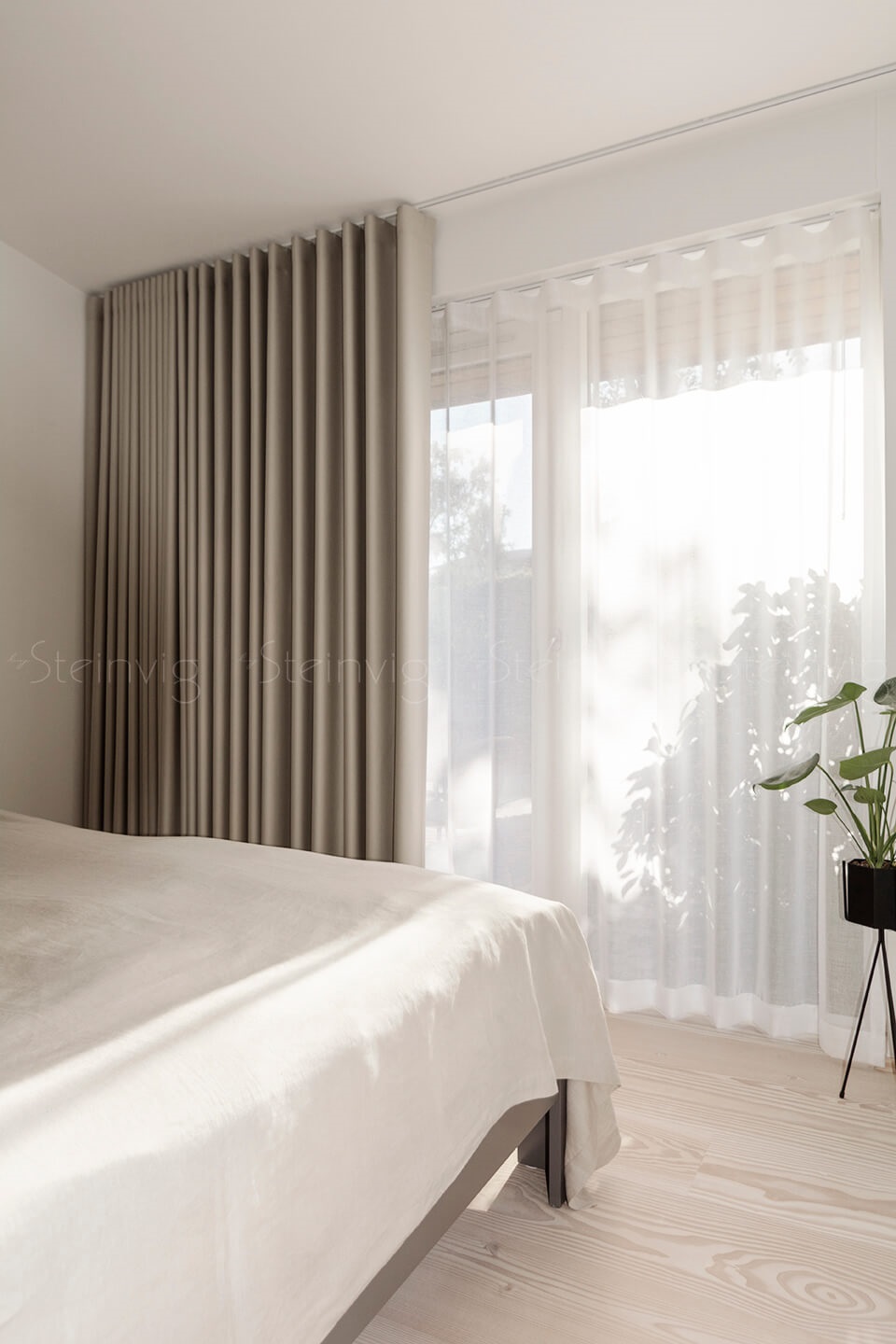 Søhuset-soveværelse-design-gardiner-bysteinvig-indretning