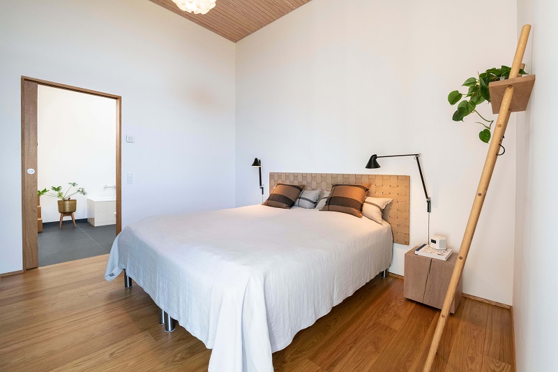 Soveværelse_Ro_Stemning_Hør_sengetæppe_Badeværelse_Styling_BySteinvig Soveværelse_Ro_Stemning_Hør_sengetæppe_Badeværelse_Styling_BySteinvig